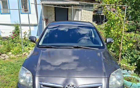 Toyota Avensis III рестайлинг, 2007 год, 630 000 рублей, 1 фотография