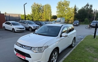Mitsubishi Outlander III рестайлинг 3, 2013 год, 1 575 000 рублей, 1 фотография