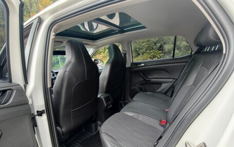 Volkswagen T-Cross I, 2023 год, 1 598 000 рублей, 8 фотография
