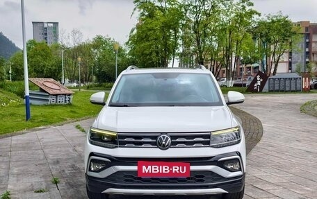 Volkswagen T-Cross I, 2023 год, 1 598 000 рублей, 2 фотография