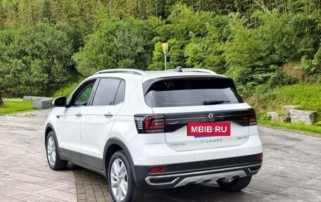 Volkswagen T-Cross I, 2023 год, 1 598 000 рублей, 4 фотография