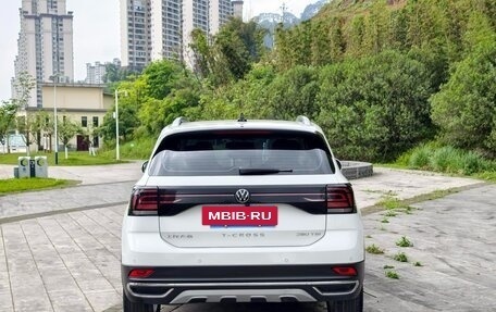 Volkswagen T-Cross I, 2023 год, 1 598 000 рублей, 5 фотография