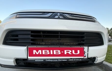 Mitsubishi Outlander III рестайлинг 3, 2013 год, 1 575 000 рублей, 22 фотография