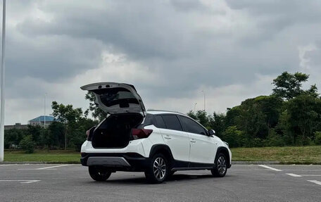 Toyota Yaris, 2022 год, 1 271 000 рублей, 7 фотография