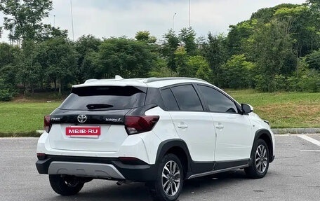 Toyota Yaris, 2022 год, 1 271 000 рублей, 6 фотография