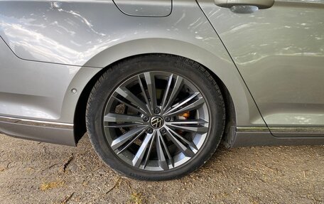 Volkswagen Passat B8 рестайлинг, 2021 год, 2 450 000 рублей, 6 фотография