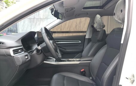 Geely Emgrand, 2025 год, 1 446 700 рублей, 9 фотография