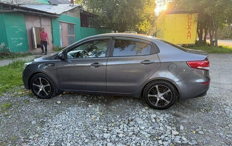 KIA Rio III рестайлинг, 2015 год, 860 000 рублей, 3 фотография