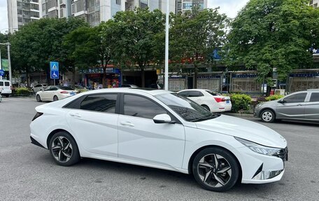 Hyundai Elantra, 2022 год, 1 320 000 рублей, 3 фотография