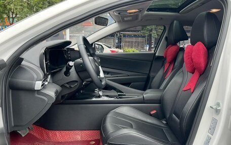 Hyundai Elantra, 2022 год, 1 320 000 рублей, 7 фотография
