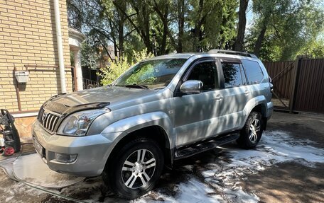 Toyota Land Cruiser Prado 120 рестайлинг, 2005 год, 1 290 000 рублей, 7 фотография