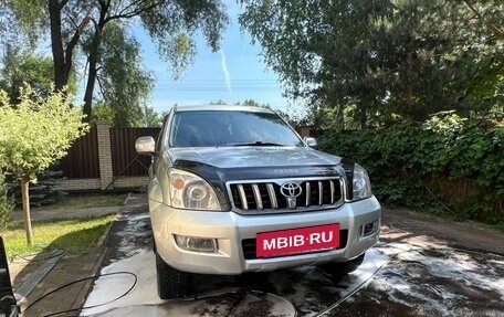 Toyota Land Cruiser Prado 120 рестайлинг, 2005 год, 1 290 000 рублей, 3 фотография