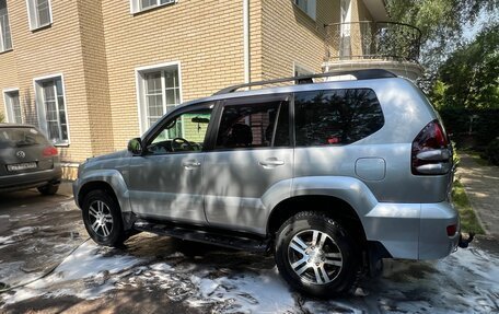 Toyota Land Cruiser Prado 120 рестайлинг, 2005 год, 1 290 000 рублей, 14 фотография