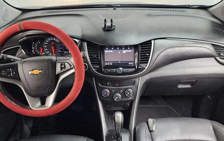 Chevrolet Trax, 2020 год, 1 150 000 рублей, 6 фотография