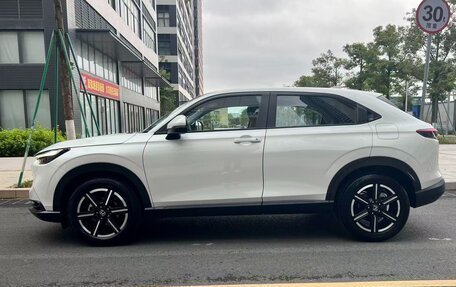 Honda Vezel, 2023 год, 1 610 000 рублей, 6 фотография