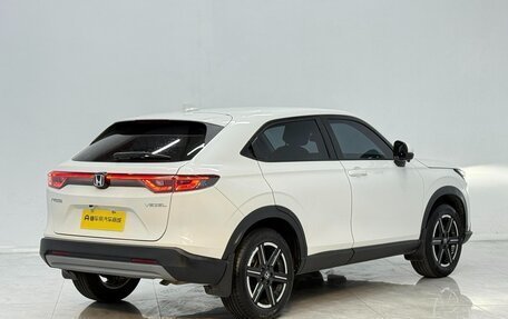 Honda Vezel, 2023 год, 1 630 000 рублей, 4 фотография