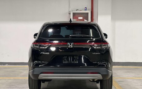 Honda Vezel, 2023 год, 1 720 000 рублей, 5 фотография