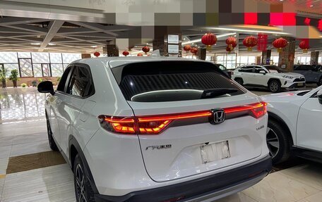 Honda Vezel, 2023 год, 1 680 000 рублей, 6 фотография