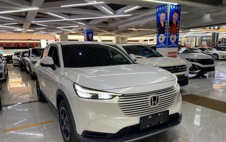 Honda Vezel, 2023 год, 1 680 000 рублей, 3 фотография
