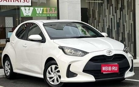 Toyota Yaris, 2022 год, 950 100 рублей, 5 фотография