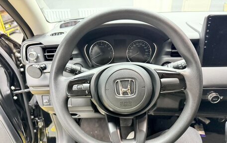 Honda Vezel, 2023 год, 1 710 000 рублей, 10 фотография