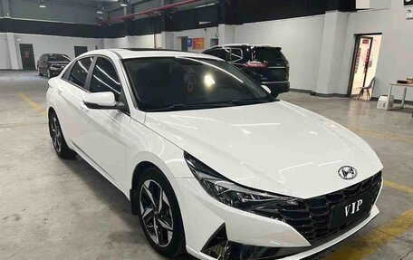 Hyundai Elantra, 2022 год, 1 350 000 рублей, 3 фотография
