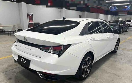Hyundai Elantra, 2022 год, 1 350 000 рублей, 6 фотография