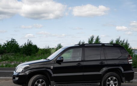 Toyota Land Cruiser Prado 120 рестайлинг, 2004 год, 1 520 000 рублей, 4 фотография