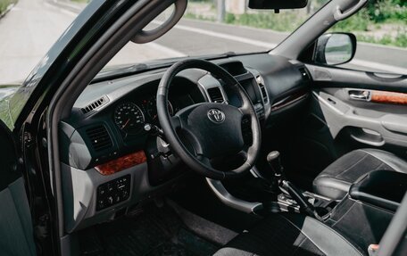 Toyota Land Cruiser Prado 120 рестайлинг, 2004 год, 1 520 000 рублей, 14 фотография