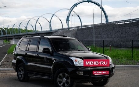 Toyota Land Cruiser Prado 120 рестайлинг, 2004 год, 1 520 000 рублей, 2 фотография