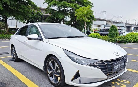 Hyundai Elantra, 2022 год, 1 370 000 рублей, 3 фотография