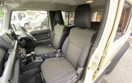 Suzuki Jimny, 2025 год, 2 250 000 рублей, 21 фотография