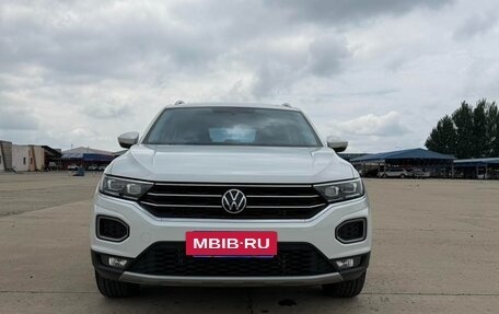 Volkswagen T-Roc I, 2022 год, 1 713 700 рублей, 5 фотография