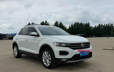 Volkswagen T-Roc I, 2022 год, 1 713 700 рублей, 2 фотография