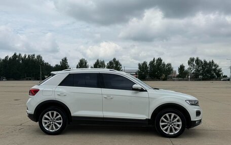 Volkswagen T-Roc I, 2022 год, 1 713 700 рублей, 7 фотография