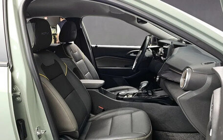 Chevrolet Trax, 2023 год, 1 768 400 рублей, 6 фотография