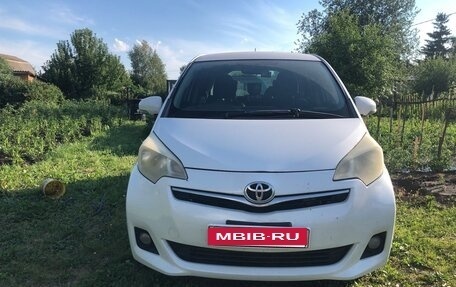 Toyota Ractis II, 2011 год, 550 000 рублей, 5 фотография