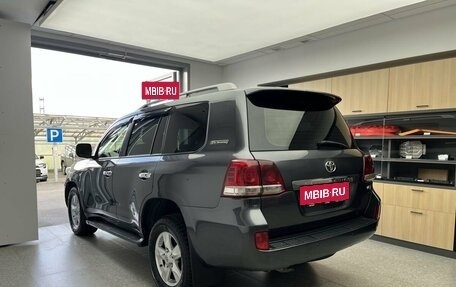 Toyota Land Cruiser 200, 2010 год, 3 200 000 рублей, 6 фотография