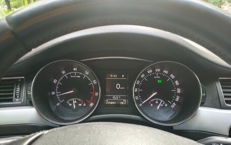 Skoda Superb III рестайлинг, 2012 год, 890 000 рублей, 1 фотография
