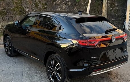 Honda Vezel, 2023 год, 1 650 000 рублей, 7 фотография