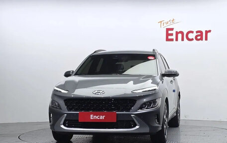 Hyundai Kona I, 2022 год, 1 690 000 рублей, 2 фотография
