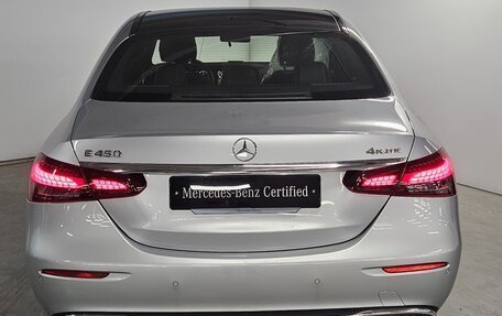 Mercedes-Benz E-Класс, 2023 год, 9 100 000 рублей, 4 фотография