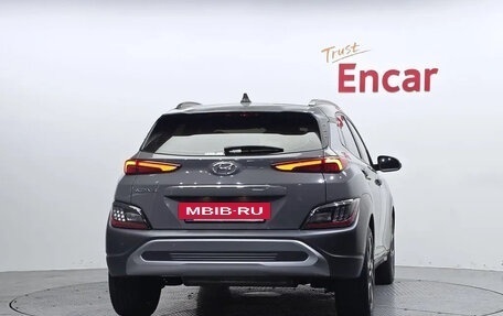 Hyundai Kona I, 2022 год, 1 690 000 рублей, 4 фотография
