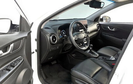 Hyundai Kona I, 2022 год, 1 780 000 рублей, 6 фотография