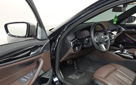 BMW 5 серия, 2022 год, 7 650 000 рублей, 9 фотография