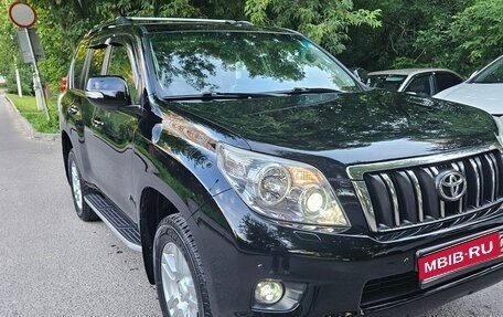 Toyota Land Cruiser Prado 150 рестайлинг 2, 2013 год, 3 200 000 рублей, 1 фотография
