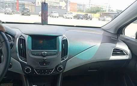 Chevrolet Cruze II, 2018 год, 1 450 000 рублей, 6 фотография