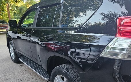 Toyota Land Cruiser Prado 150 рестайлинг 2, 2013 год, 3 200 000 рублей, 5 фотография