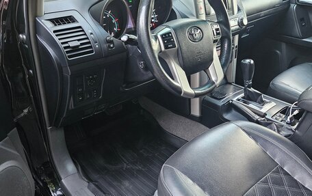 Toyota Land Cruiser Prado 150 рестайлинг 2, 2013 год, 3 200 000 рублей, 11 фотография