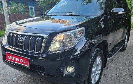 Toyota Land Cruiser Prado 150 рестайлинг 2, 2013 год, 3 200 000 рублей, 3 фотография